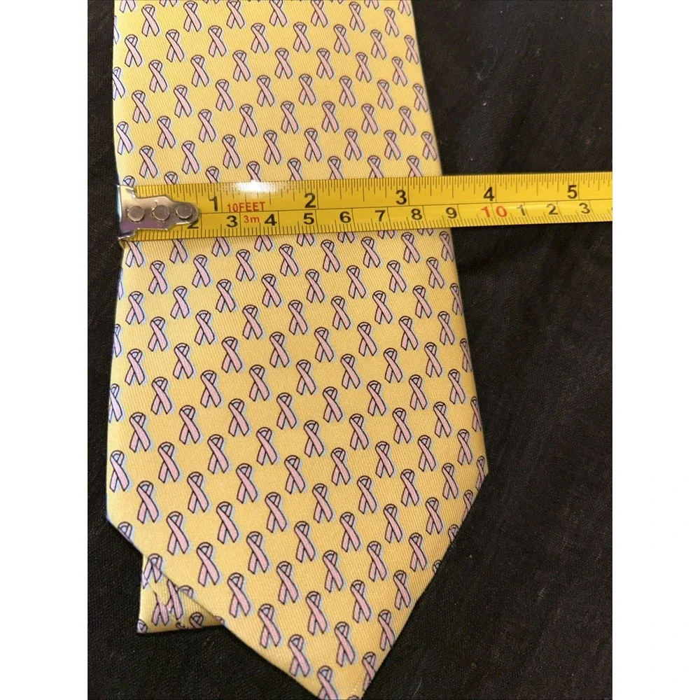 Vineyard Vines YELLOW NECK TIE Pink Ribbon Breast Cancer Awareness USA 100% Silk